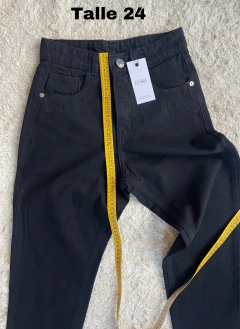 Imagen de JEANS MOM FIT AMALIA