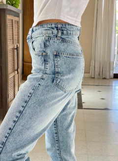JEANS MOM FIT GRETA - LA SALA SHOWROOM