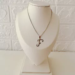 Corrente Aço Inoxidavél Letras - AUTHENTIC EVOLUTION COMERCIO ATACADISTA E VAREJISTA DE PEDRAS PRECIOSAS LTDA