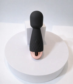 LILO MINI MASSAGEADOR CORPORAL COM 10 MODOS DE VIBRAÇÃO VIP MIX