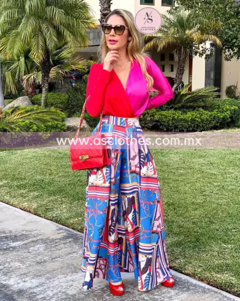 PANTALON PATA ELEFANTE COLORES AZUL CADENAS