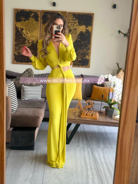 MAXI DRESS DETALLE CRIZADO AL FRENTE - comprar en línea