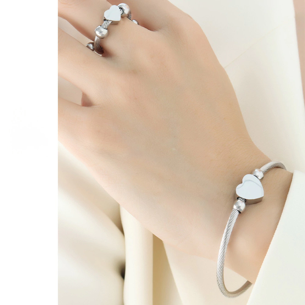 Duo de pulsera y anillo