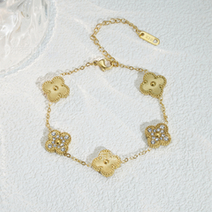 pulsera trebol dupe VC brillantes en internet