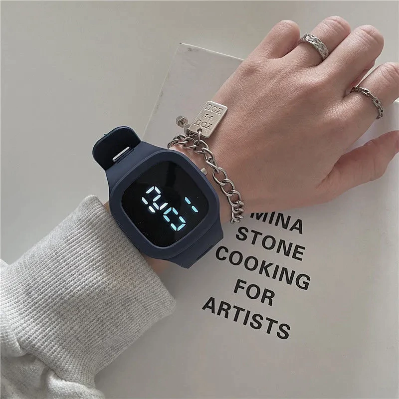Reloj de Hombre Estilo De Dibujos Animados Estilo Simple Color Sólido Hebilla Oculta Electrónico