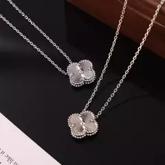 collar trébol metálico - tienda en línea