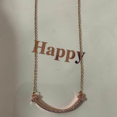 collar sonrisa brillante en internet