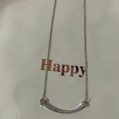 collar sonrisa brillante