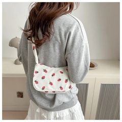 bolso de mano fresas