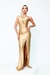 Vestido Andressa Flor no Ombro Acetinado Dourado Longo Fenda Lateral Festa - Lady Style Atacado