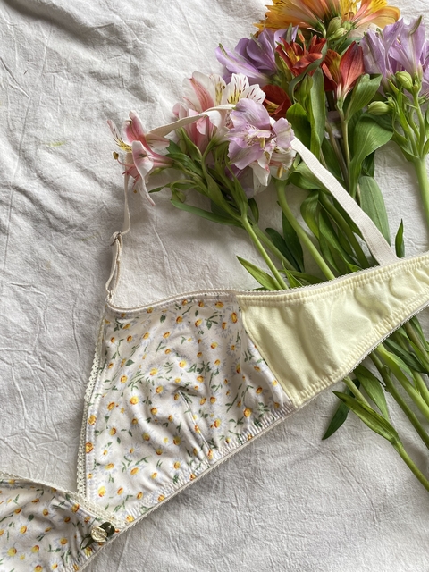 Triangulito Margarita Algodón