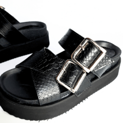 Sandalia baja "KORA"(Croco Negro) - comprar online