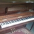 PIANO ACUSTICO FRITZ DOBBERT COLONIAL USADO C/ BANQUETA