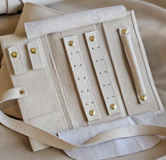 Porta Jóas Vià na internet