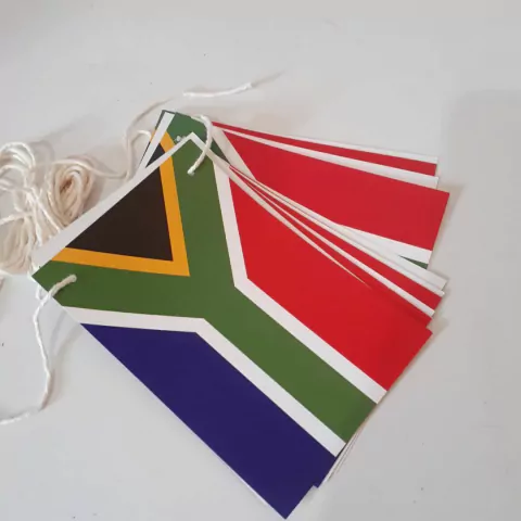 Varal de Bandeiras - África so Sul