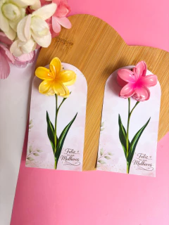 Cartão pregadeira Flor na internet