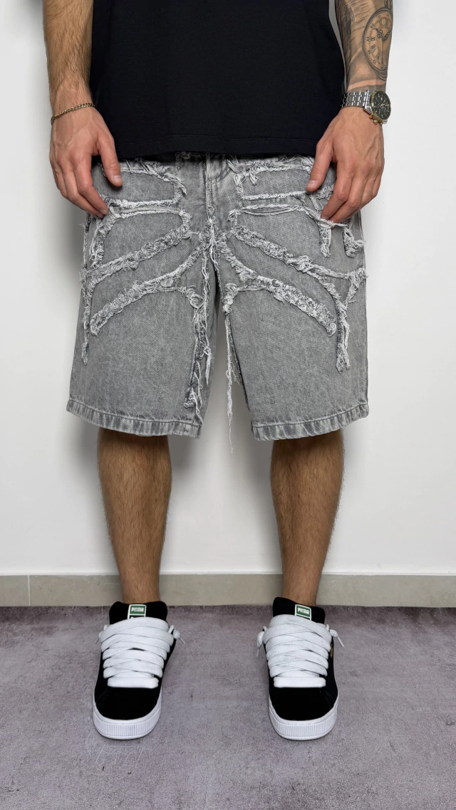BERMUDA GRIS DESHILACHADA