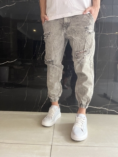 JOGGER MOM GRIS ROTURAS - comprar online