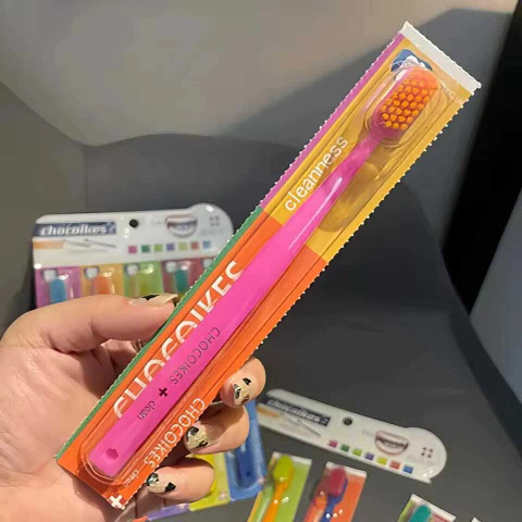 Kit 5 Escovas de Dentes com Cerdas de Nylon