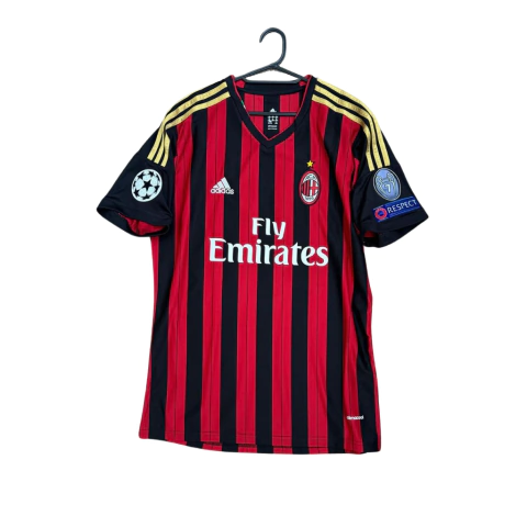 camisa do milan-home-titular-1-I-2013/2014-13/14-retrô-masculino-masculina-vermelho-vermelha-preto-preta-adidas-kaká balotelli-el sharawy-parte da frente