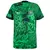 Verso da camisa titular da Nigéria 2022/2023, design em dois tons de verde, padrão gráfico marcante, gola V moderna, mangas com punhos verde escuro, símbolo do futebol africano, uniforme de jogo, seleção nacional, temporada 2022-2023, alta qualidade de te