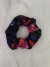 Scrunchie Floreado Oscuro 8 - comprar online