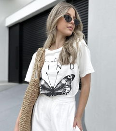 T-shirt butterfly na internet