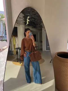 Blusa alaia na internet