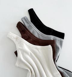 Blusa um Ombro Só na internet