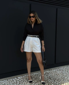 Short Paris na internet