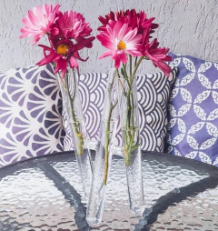 Vaso de tres tubos trançado