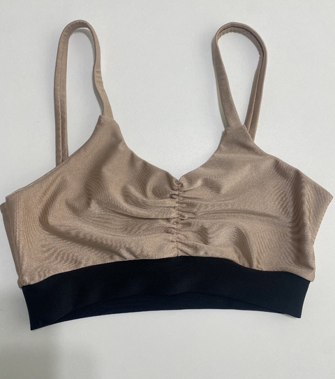 Top Fitness Poliamida REQUINTE Dourado com Preto