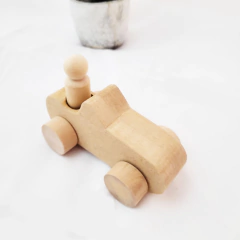 Autito de Madera con Hombrecito - tienda online
