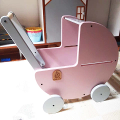 Carrito de Muñecas en internet