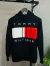 MOLETOM TOMMY HILFIGER (canguru) - Mateus Store