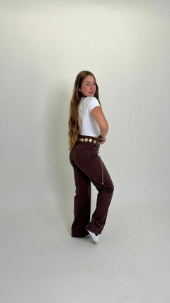 Calça Celine Marrom na internet