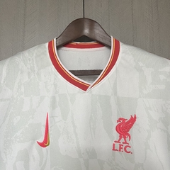 Liverpool 24/25 tercera equipacion en internet