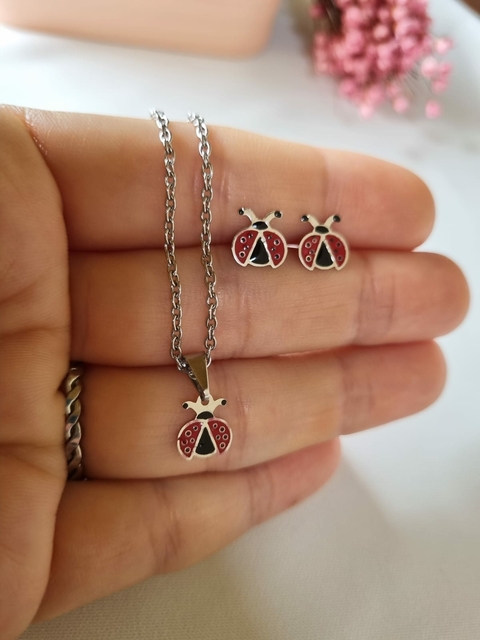 Conjunto Colar e Brinco Joaninha de Aço Inox