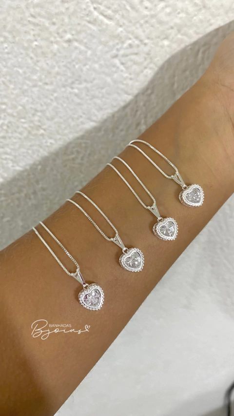 Colar ponto de luz coração cravejado - comprar online