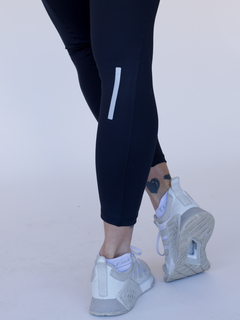 LEGGING POCKET PRETA - BLACKSTONE - loja online