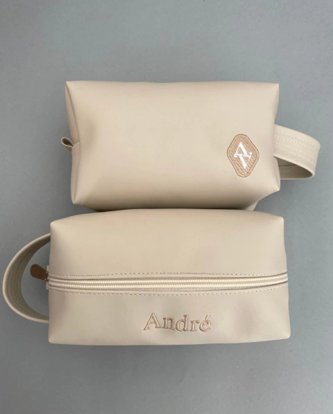 Necessaire Marfim- Estojo - Dois bordados