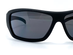 Anteojo De Sol Rusty Nudist mblk s10 Polarizado 64 mm