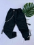 Conjunto Feminino Calça Jogger preta com bolso e corrente e Cropped de alcinha na internet