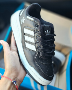 ADIDAS FORUM NEGRO Y BLANCO PREMIUM