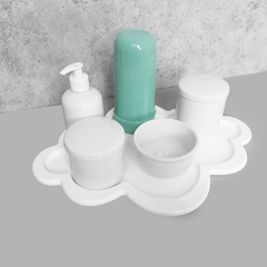 Kit Higiene C/ Garrafa Térmica Verde E Bandeja Nuvem - comprar online