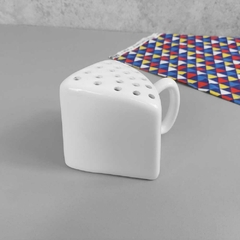 Porta Queijo Ralado Porcelana - Ordalha Ofertas | A Loja da Mesa Posta