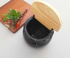 Saleiro Tampa De Madeira 1Kg Preto Poa - comprar online