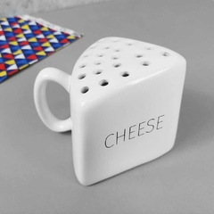 Porta Queijo Ralado Porcelana Decorado Words - comprar online
