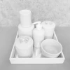 Kit Higiene C/ Moringa Cilindrica E Bandeja Quadrada Laço Prata