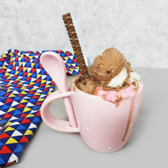Caneca Com Colher 300 ml Rosa Poa - comprar online